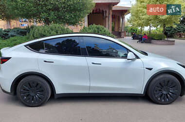 Внедорожник / Кроссовер Tesla Model Y 2022 в Киеве