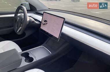 Внедорожник / Кроссовер Tesla Model Y 2022 в Киеве