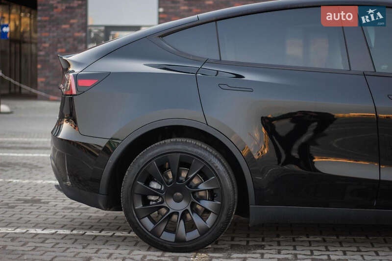 Внедорожник / Кроссовер Tesla Model Y 2023 в Хусте