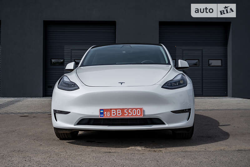 Внедорожник / Кроссовер Tesla Model Y 2022 в Киеве