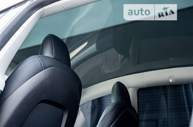 Позашляховик / Кросовер Tesla Model Y 2022 в 