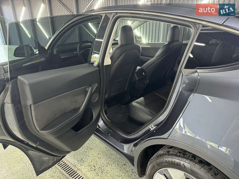 Внедорожник / Кроссовер Tesla Model Y 2022 в Кривом Роге