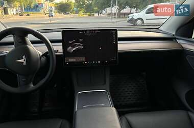 Позашляховик / Кросовер Tesla Model Y 2023 в Новомосковську