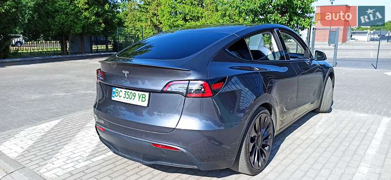 Позашляховик / Кросовер Tesla Model Y 2022 в Львові