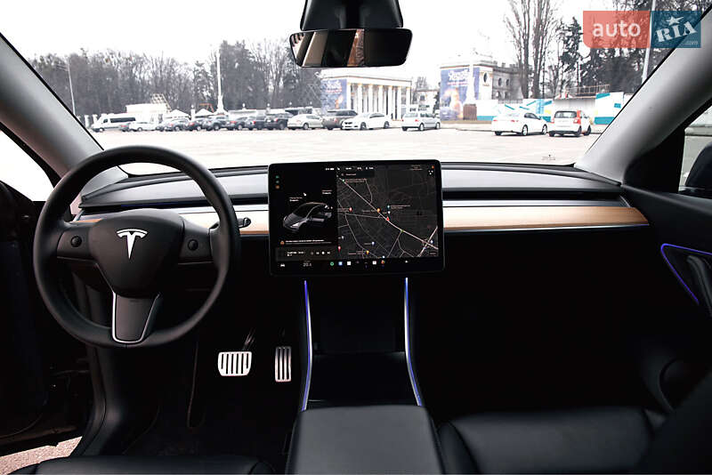 Внедорожник / Кроссовер Tesla Model Y 2020 в Киеве