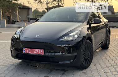 Внедорожник / Кроссовер Tesla Model Y 2023 в Ровно