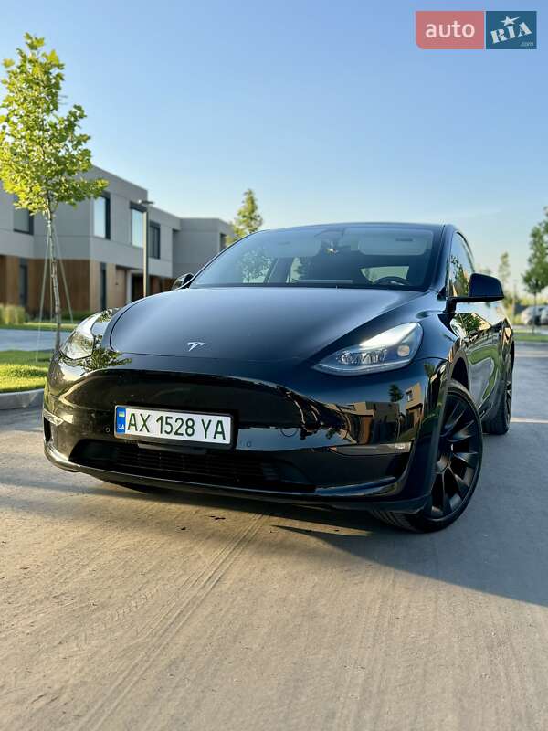 Tesla Model Y 2022