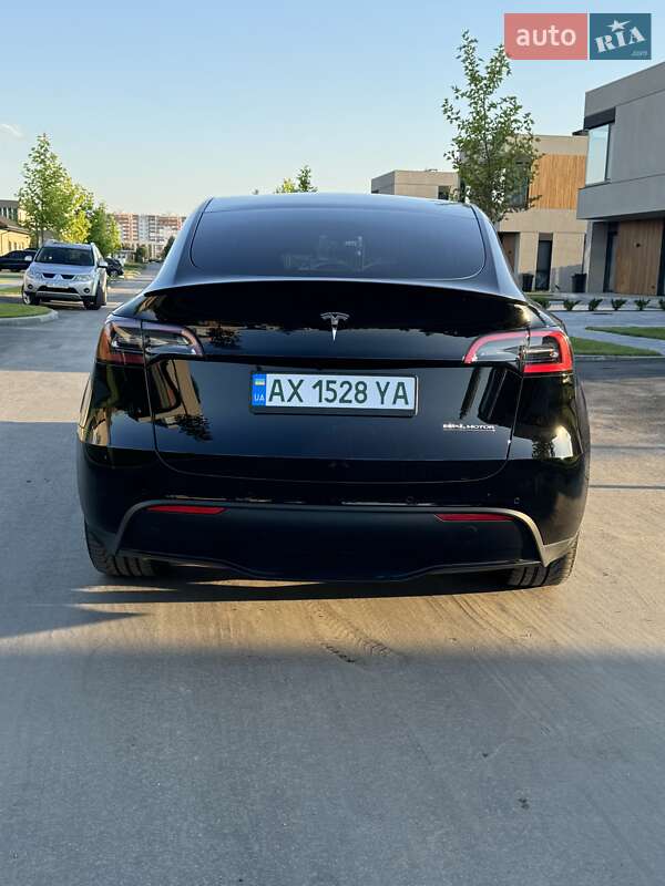 Внедорожник / Кроссовер Tesla Model Y 2022 в Днепре