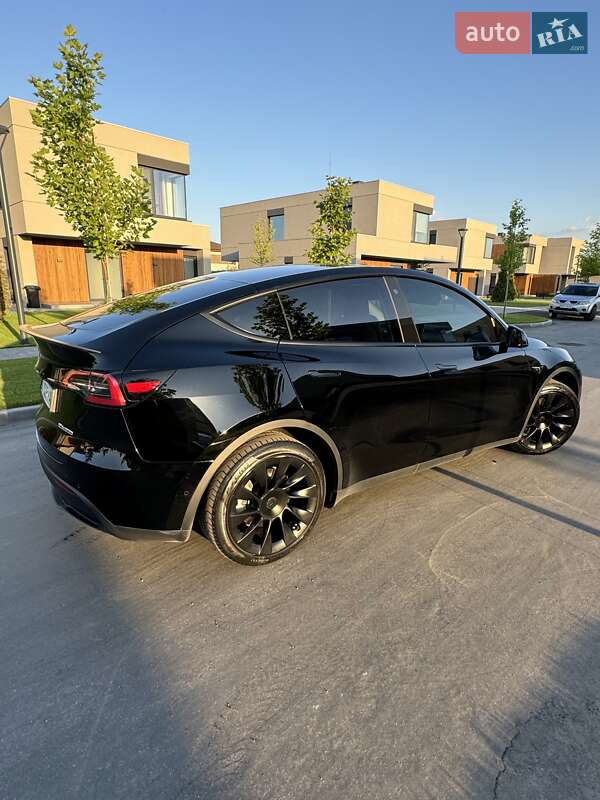 Внедорожник / Кроссовер Tesla Model Y 2022 в Днепре