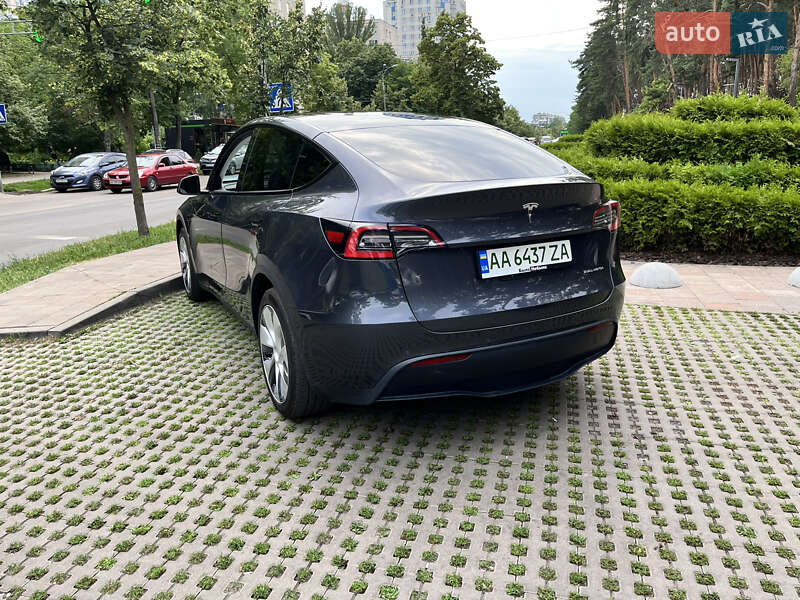 Позашляховик / Кросовер Tesla Model Y 2021 в Києві