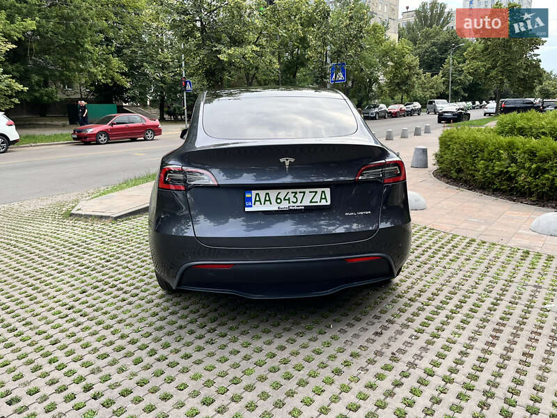 Внедорожник / Кроссовер Tesla Model Y 2021 в Киеве