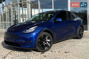 Внедорожник / Кроссовер Tesla Model Y 2021 в 