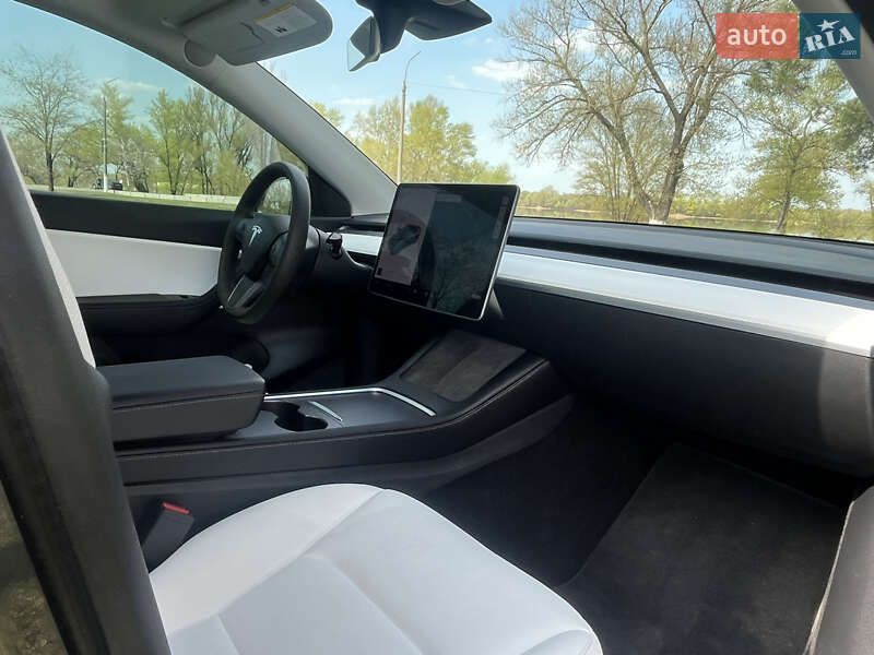 Внедорожник / Кроссовер Tesla Model Y 2022 в Каменском