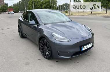 Позашляховик / Кросовер Tesla Model Y 2023 в Дніпрі