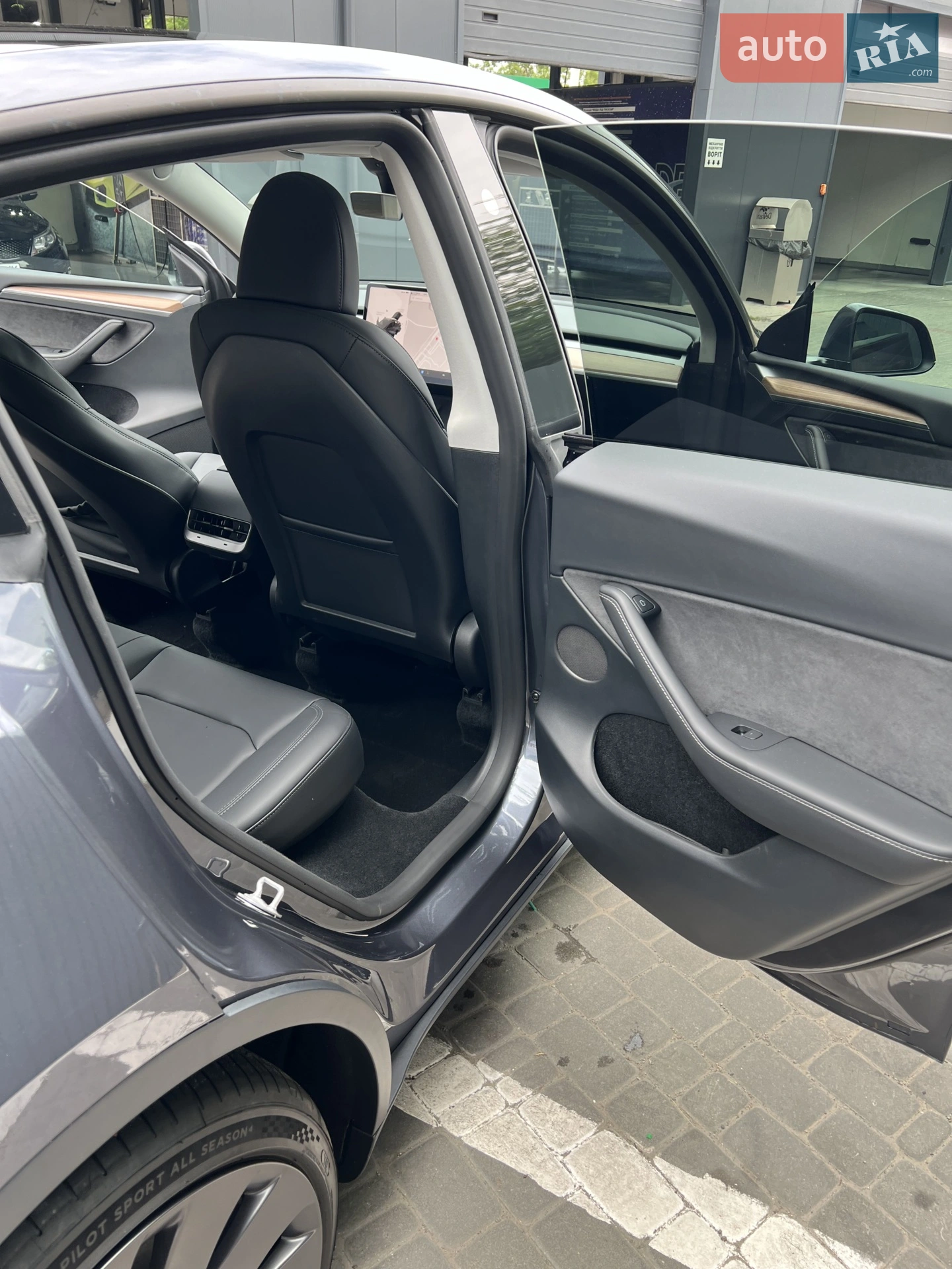2023 Tesla Model Y - мініатюра 11