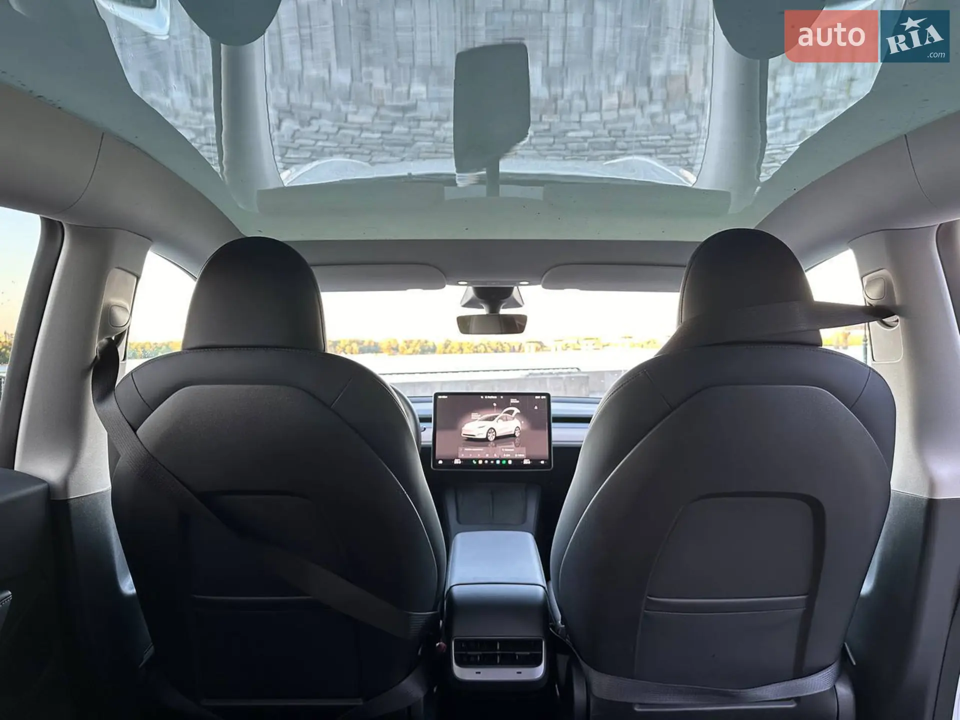 2022 Tesla Model Y - мініатюра 10
