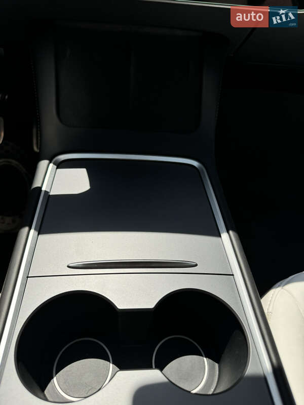 Внедорожник / Кроссовер Tesla Model Y 2022 в Каменском