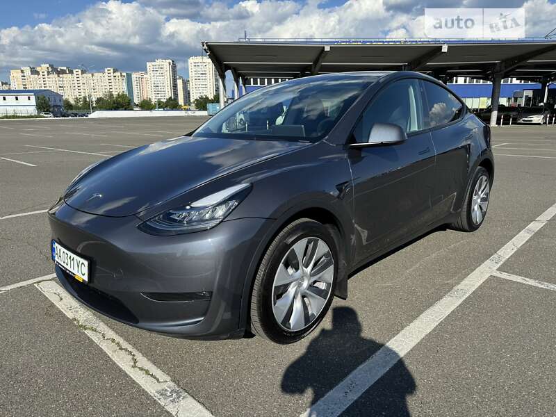Внедорожник / Кроссовер Tesla Model Y 2022 в Киеве