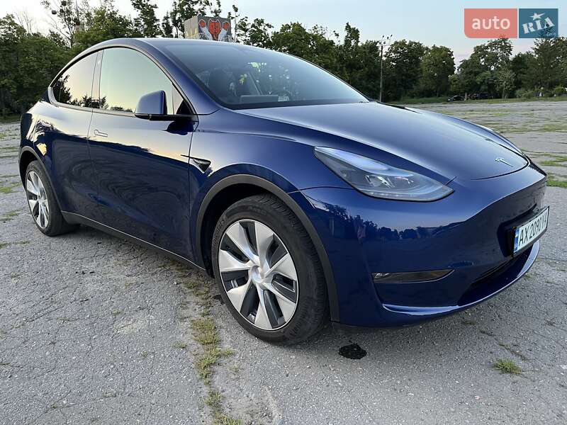 Tesla Model Y 2022