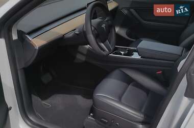 Внедорожник / Кроссовер Tesla Model Y 2020 в 