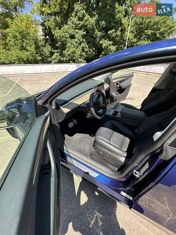 Внедорожник / Кроссовер Tesla Model Y 2023 в Полтаве