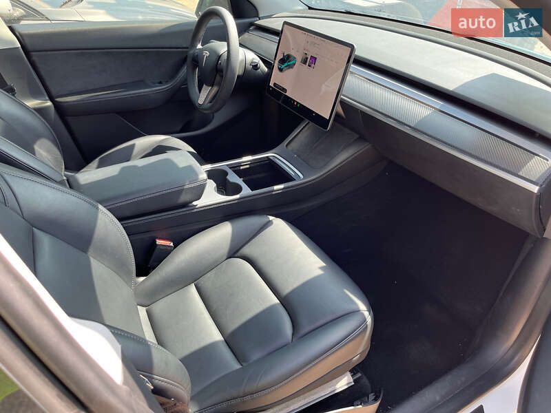 Внедорожник / Кроссовер Tesla Model Y 2021 в Днепре