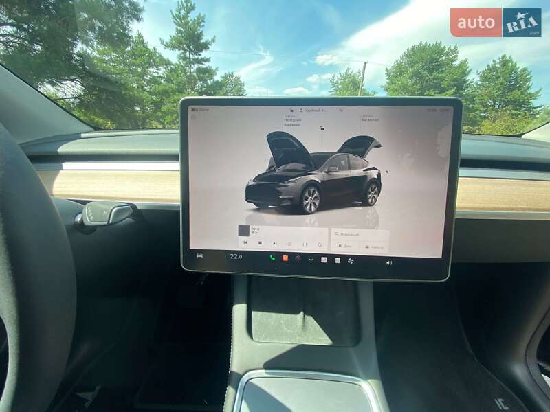 Внедорожник / Кроссовер Tesla Model Y 2023 в Киеве
