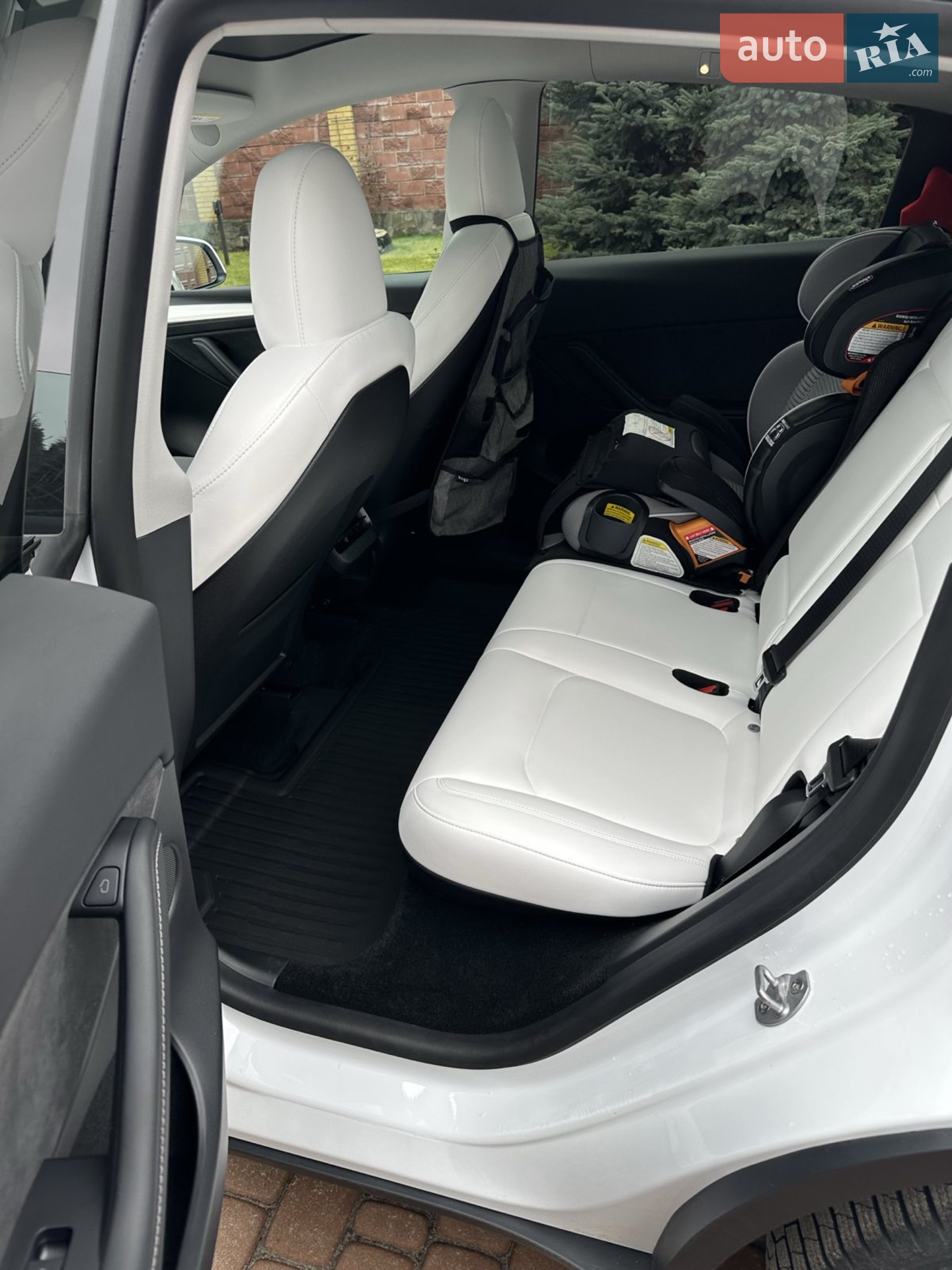 2022 Tesla Model Y - мініатюра 6