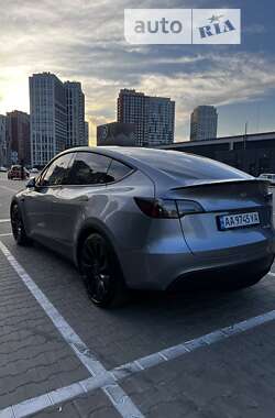 Внедорожник / Кроссовер Tesla Model Y 2023 в Киеве