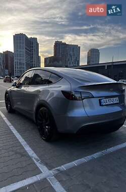 Внедорожник / Кроссовер Tesla Model Y 2023 в 