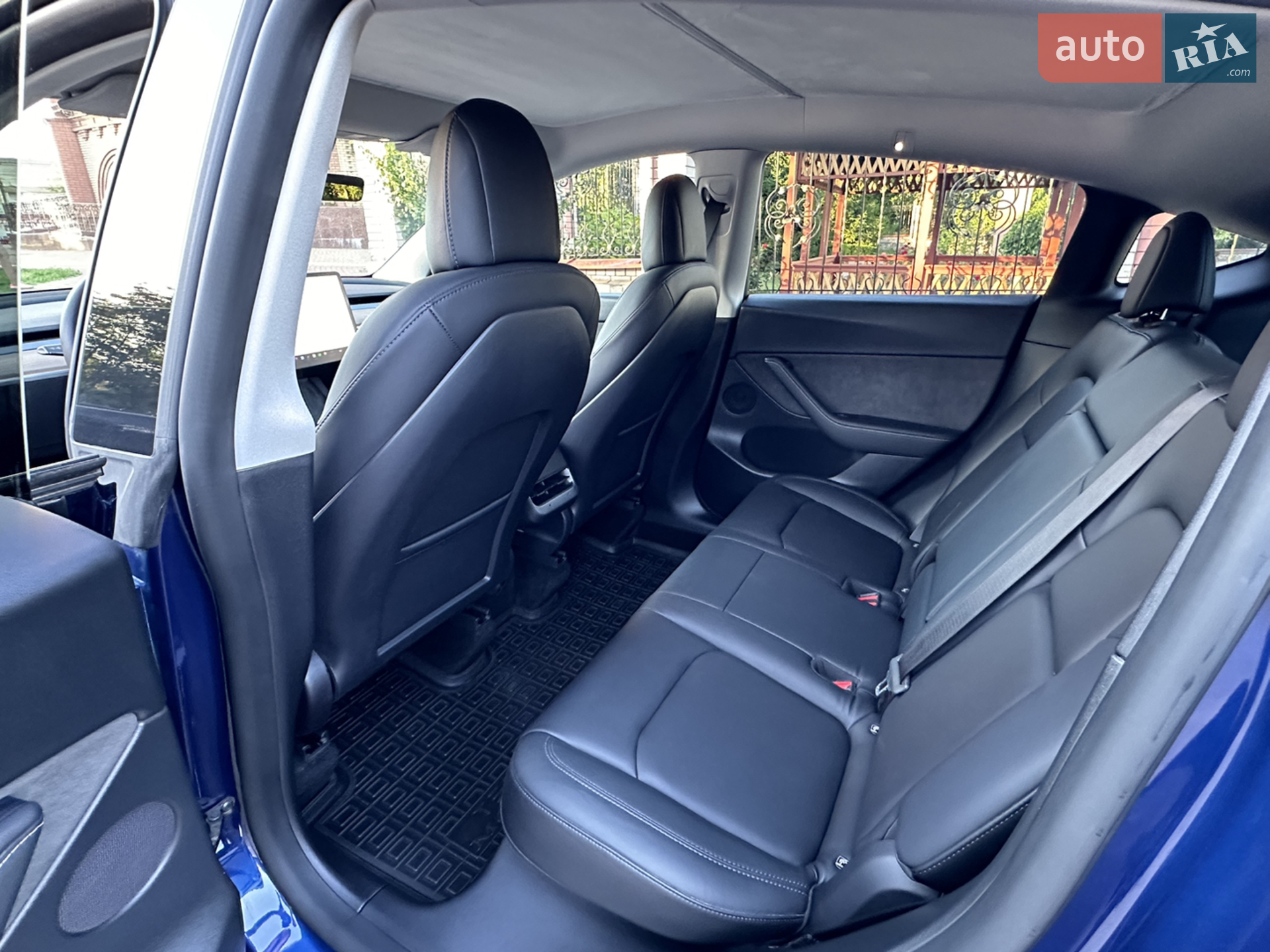 2022 Tesla Model Y - мініатюра 13