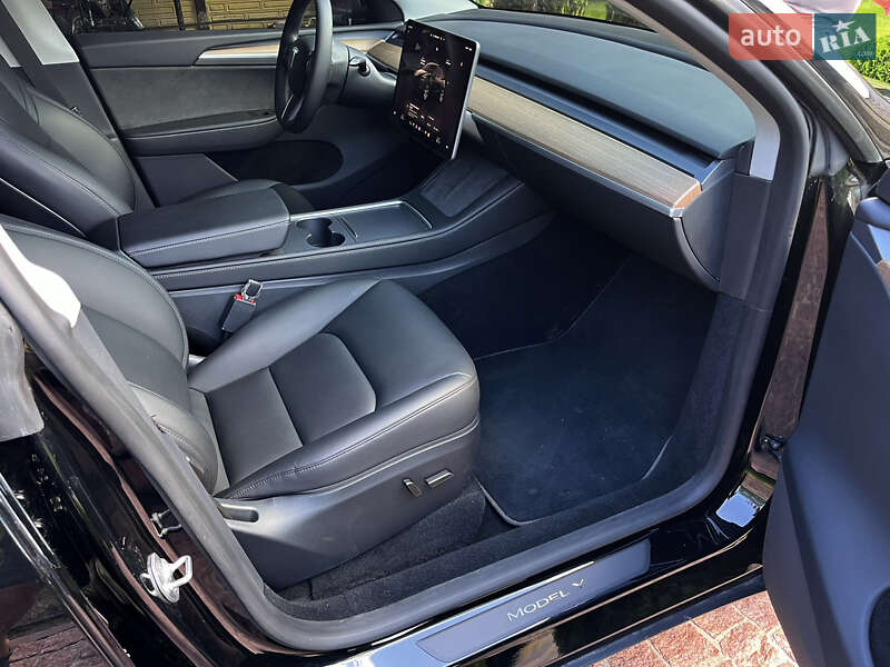 Внедорожник / Кроссовер Tesla Model Y 2023 в Харькове