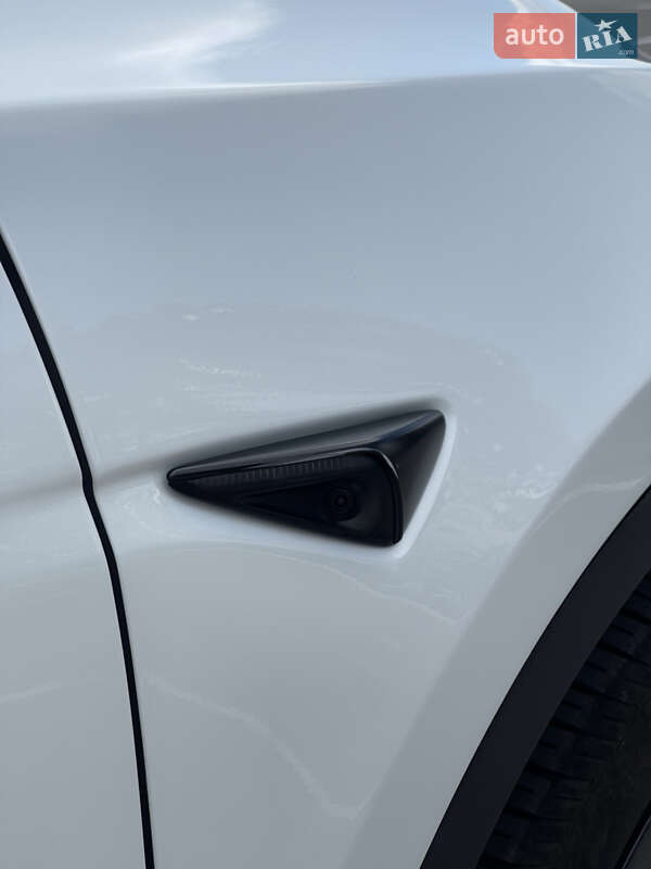 Внедорожник / Кроссовер Tesla Model Y 2022 в Одессе