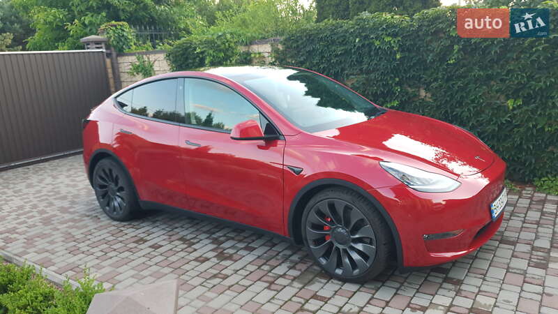 Позашляховик / Кросовер Tesla Model Y 2020 в Києві