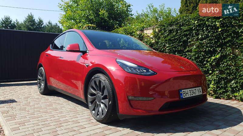 Позашляховик / Кросовер Tesla Model Y 2020 в Києві