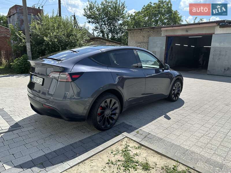 Внедорожник / Кроссовер Tesla Model Y 2020 в Львове