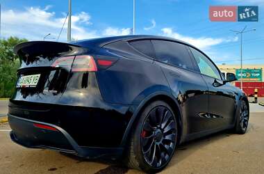 Внедорожник / Кроссовер Tesla Model Y 2021 в Киеве