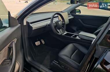 Внедорожник / Кроссовер Tesla Model Y 2021 в 