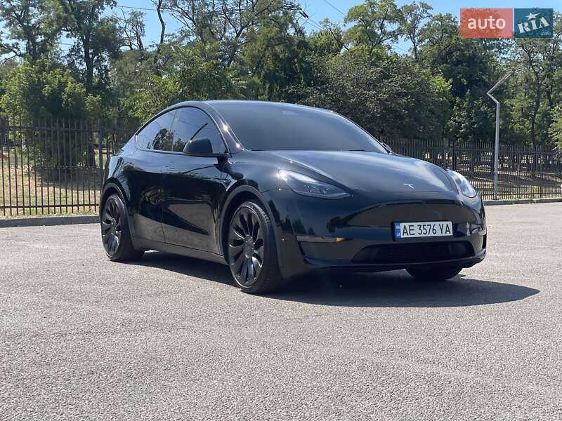 Внедорожник / Кроссовер Tesla Model Y 2023 в Днепре