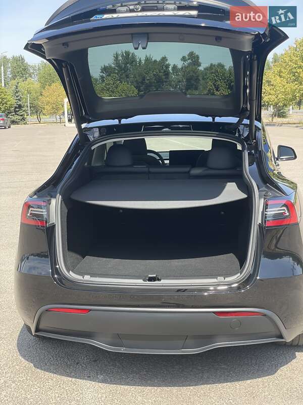 Внедорожник / Кроссовер Tesla Model Y 2023 в Днепре