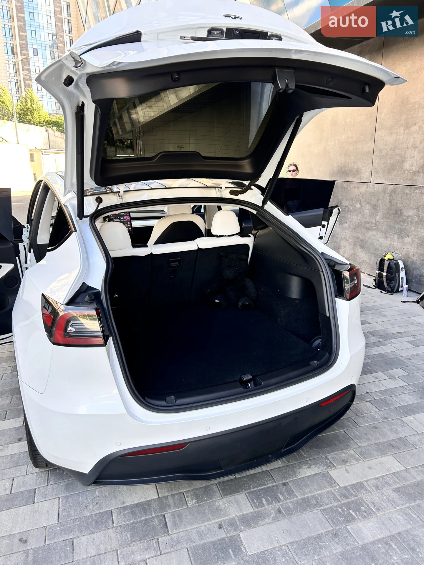 2022 Tesla Model Y - мініатюра 10