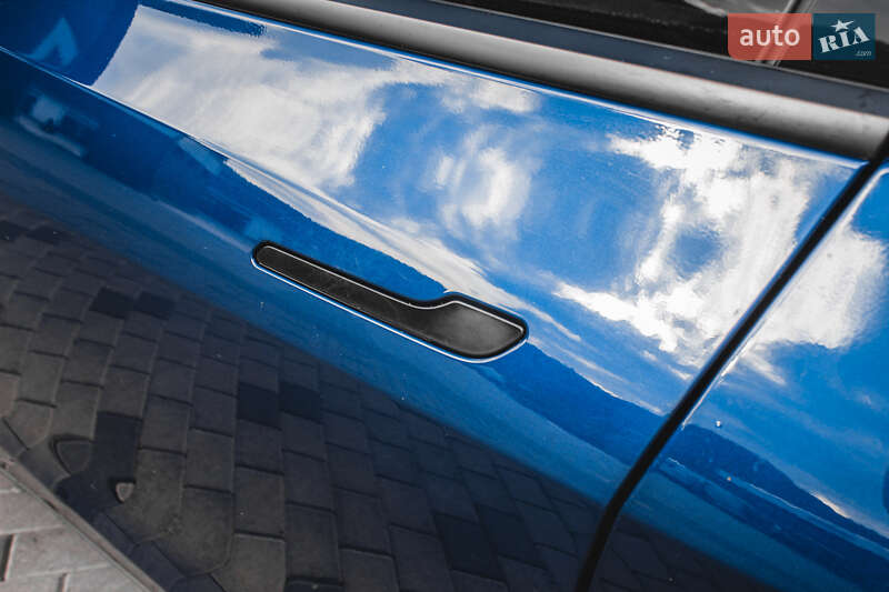 Внедорожник / Кроссовер Tesla Model Y 2020 в Хусте