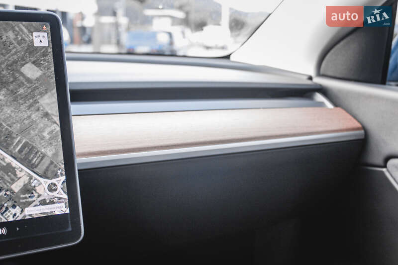 Внедорожник / Кроссовер Tesla Model Y 2020 в Хусте