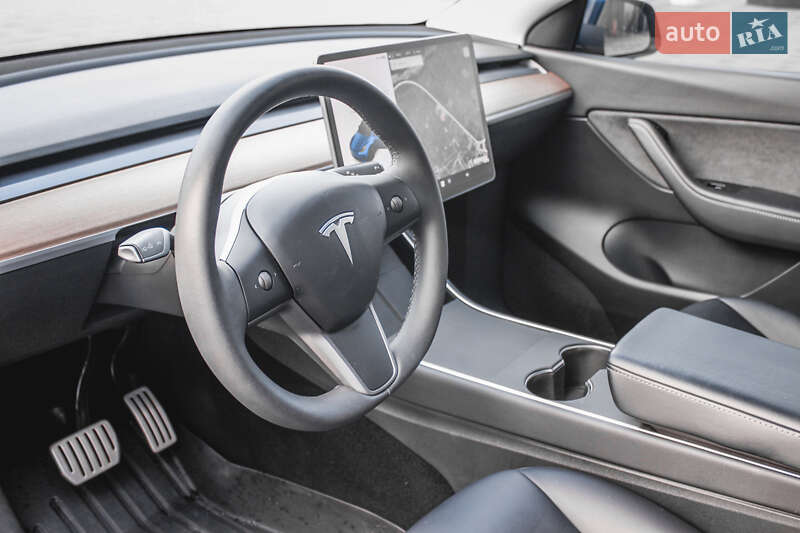 Внедорожник / Кроссовер Tesla Model Y 2020 в Хусте