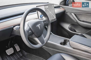Внедорожник / Кроссовер Tesla Model Y 2020 в 