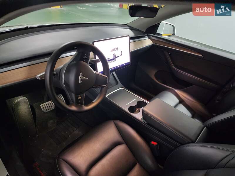 Позашляховик / Кросовер Tesla Model Y 2022 в Києві