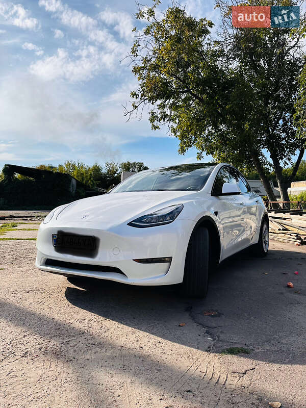 Tesla Model Y 2022