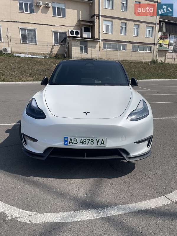 Внедорожник / Кроссовер Tesla Model Y 2023 в Виннице