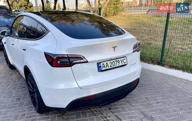 Внедорожник / Кроссовер Tesla Model Y 2022 в Киеве