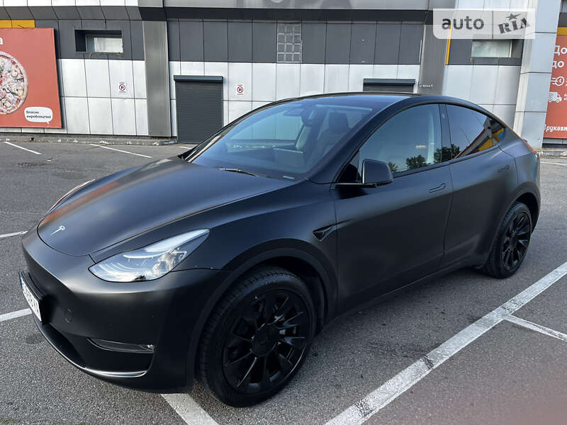 Внедорожник / Кроссовер Tesla Model Y 2023 в Львове